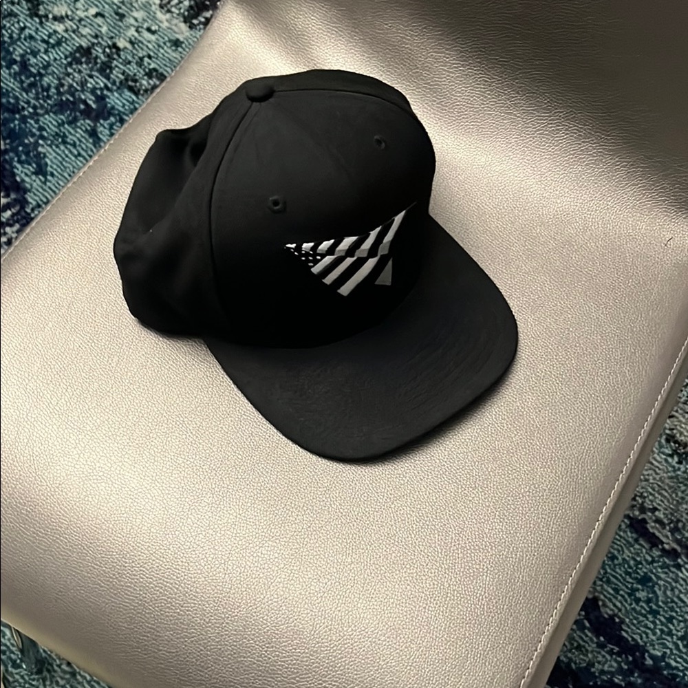Paper Planes Used SnapBack worn twice
